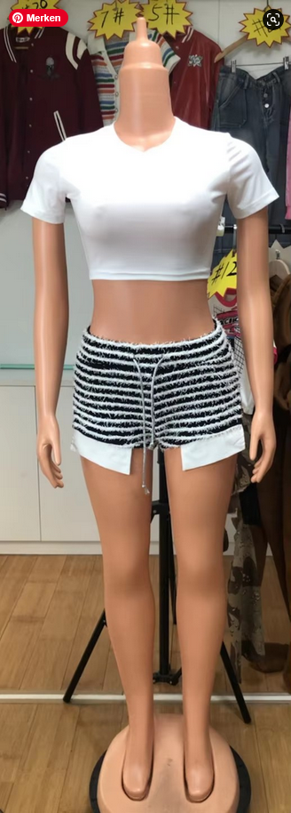 Zwei Damen Top von SimpleRick, lockeres Sommer-T-Shirt mit Print, bequemes Streetwear-Design für Frauen.