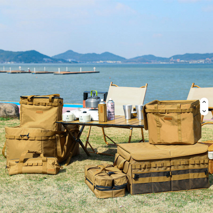 Faltbare Camping-Aufbewahrungstasche von SimpleRick mit Werkzeugen, ideal für Outdoor- und Camping-Equipment, flexible und platzsparend.