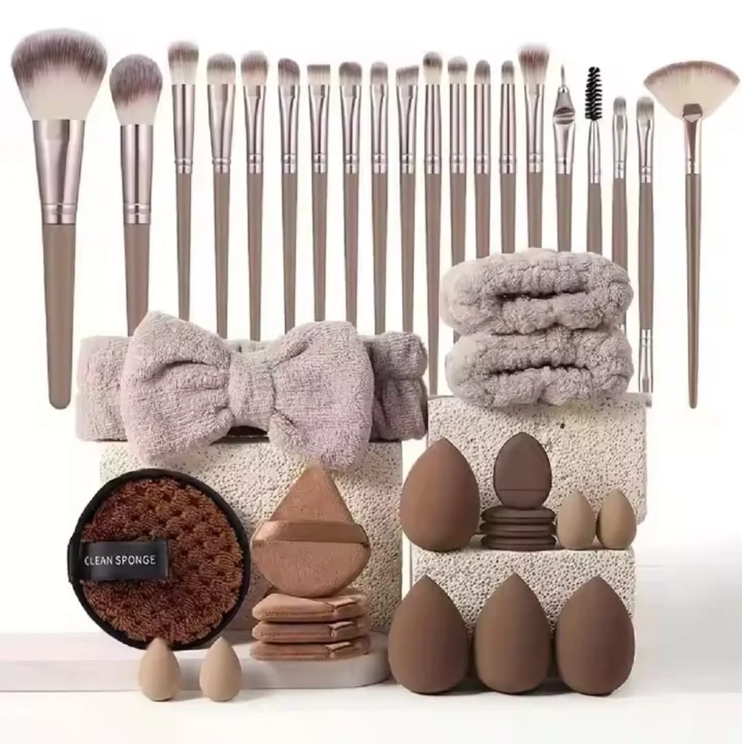 40-Piece Professional Makeup Set – Full Beauty Kit for Face, Eyes & Lips | SimpleRick
