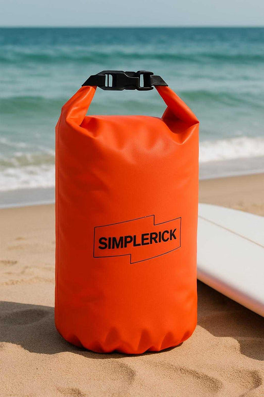 Wasserdichter SIMPLERICK Dry Bag Outdoor-Rucksack in Schwarz, ideal für Trekking und Wassersport, mit robustem Material.