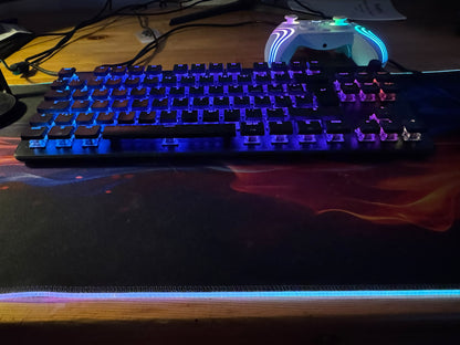 RGB Gaming Mauspad XXL – Maximale Kontrolle & episches Design| SimpleRick